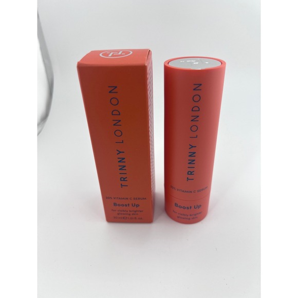 Trinny London Boost Up 30% Vitamin C Serum For Brighter Glowing‎ Skin 1.01 fl oz - Picture 2 of 5
